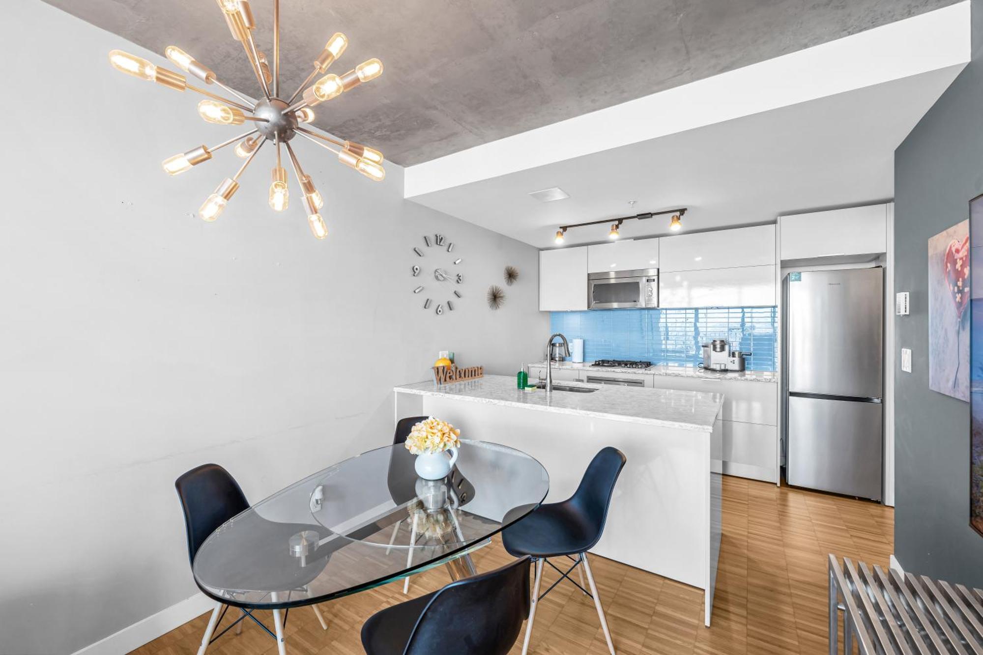 Water Views, 40Th Floor Sub-Penthouse! Entire Condo In The Heart Of Vancouver City Centre Eksteriør billede